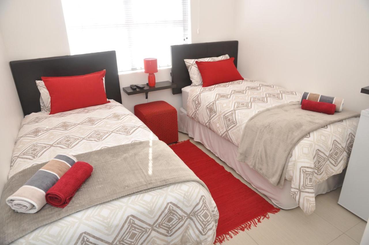 קייפטאון Surrey B&B מראה חיצוני תמונה