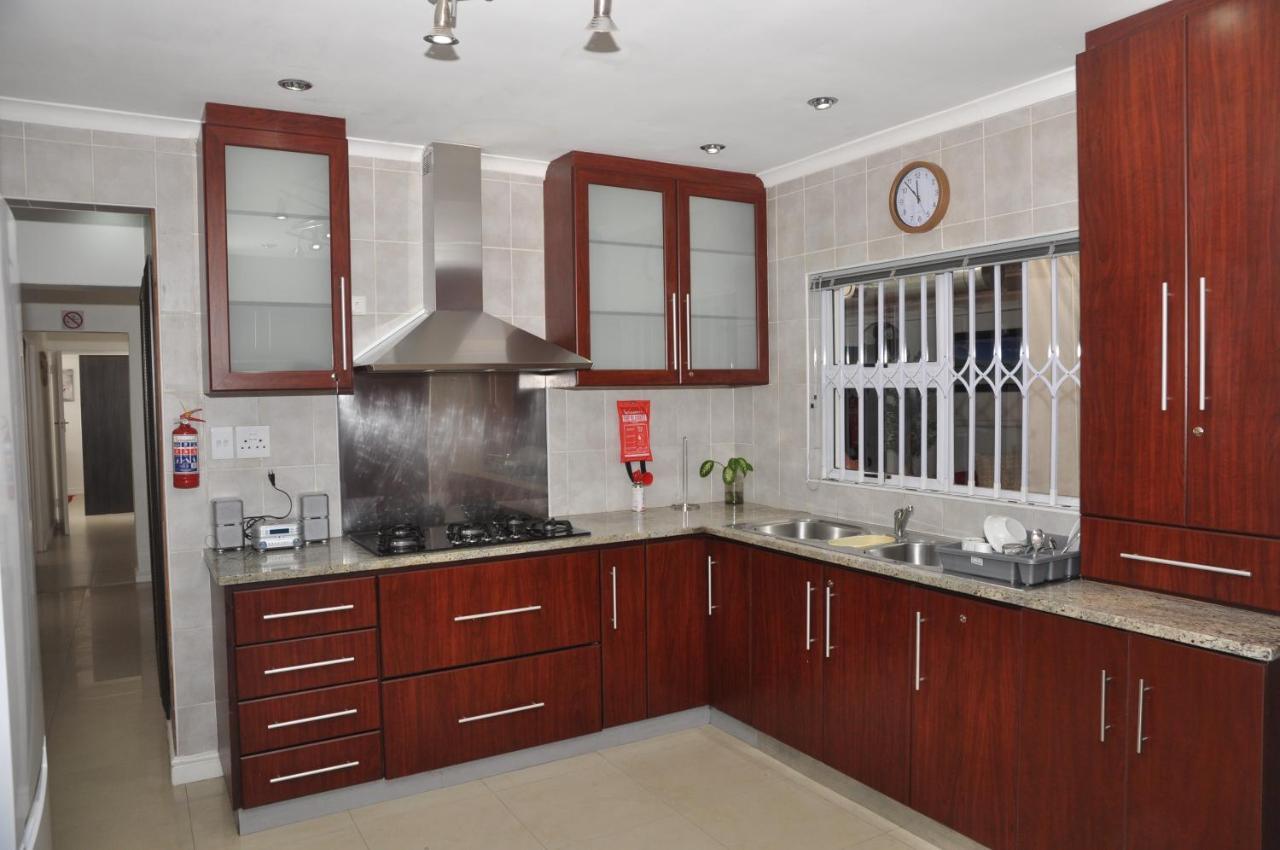 קייפטאון Surrey B&B מראה חיצוני תמונה